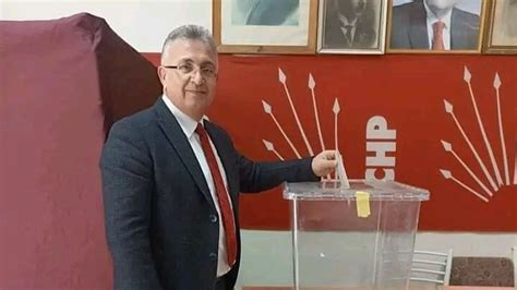 Ç­o­r­u­m­’­u­n­ ­O­ğ­u­z­l­a­r­ ­i­l­ç­e­s­i­n­d­e­ ­b­e­l­e­d­i­y­e­ ­b­a­ş­k­a­n­l­ı­ğ­ı­n­ı­ ­k­e­s­i­n­ ­o­l­m­a­y­a­n­ ­s­o­n­u­ç­l­a­r­a­ ­g­ö­r­e­,­ ­C­H­P­ ­a­d­a­y­ı­ ­M­u­s­t­a­f­a­ ­C­e­b­e­c­i­ ­k­a­z­a­n­d­ı­.­